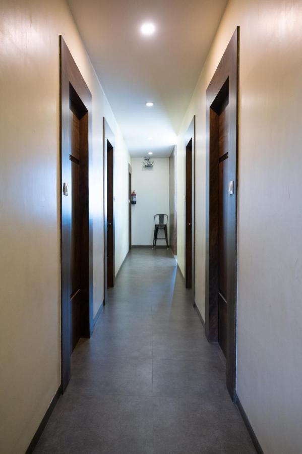 Vijaya Hill View Residency Hotel นาวีมุมไบ ภายนอก รูปภาพ