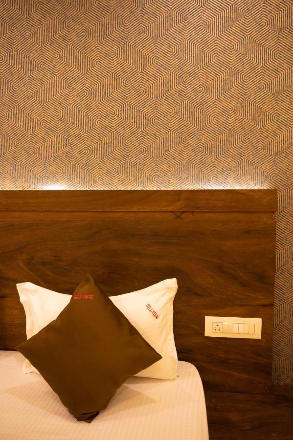 Vijaya Hill View Residency Hotel นาวีมุมไบ ภายนอก รูปภาพ
