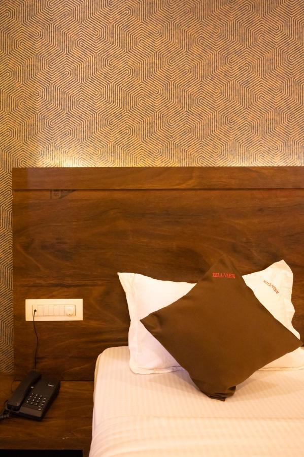 Vijaya Hill View Residency Hotel นาวีมุมไบ ภายนอก รูปภาพ